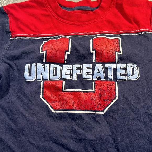 Osh Kosh Kids T-Shirt. - Picture 2 of 7